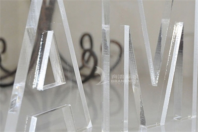 水晶字、PVC字、鈦金字的特點