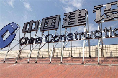 大型樓頂穿孔顯露字的高空安裝 大型樓頂穿孔顯露字的高空安裝